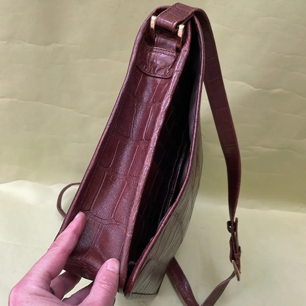 Vintage reddish brown Express leather bag